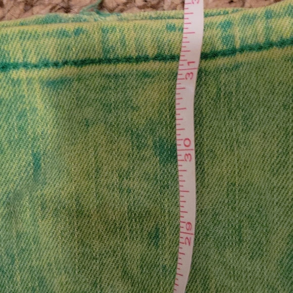 Acid washed slime green denim jeans 👖 - Picture 6 of 6